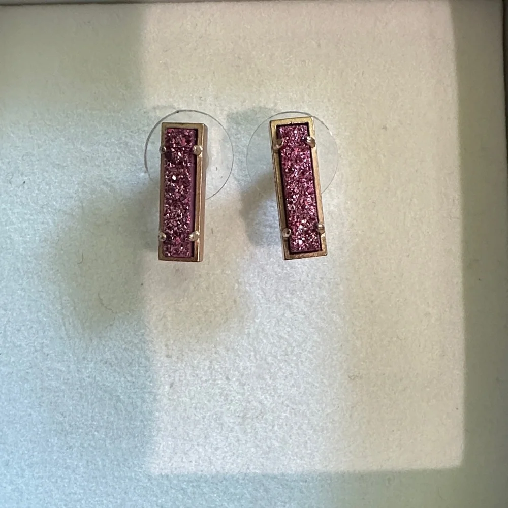 Kendra Scott Pink Glitter Earrings - Picture 1 of 2